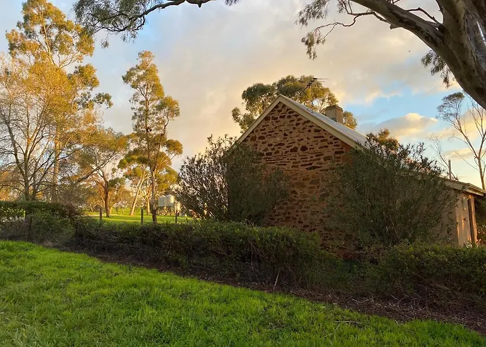 The Cottage At Riverside Farm
