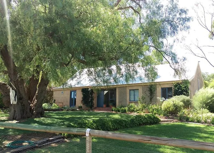 The Cottage At Riverside Farm